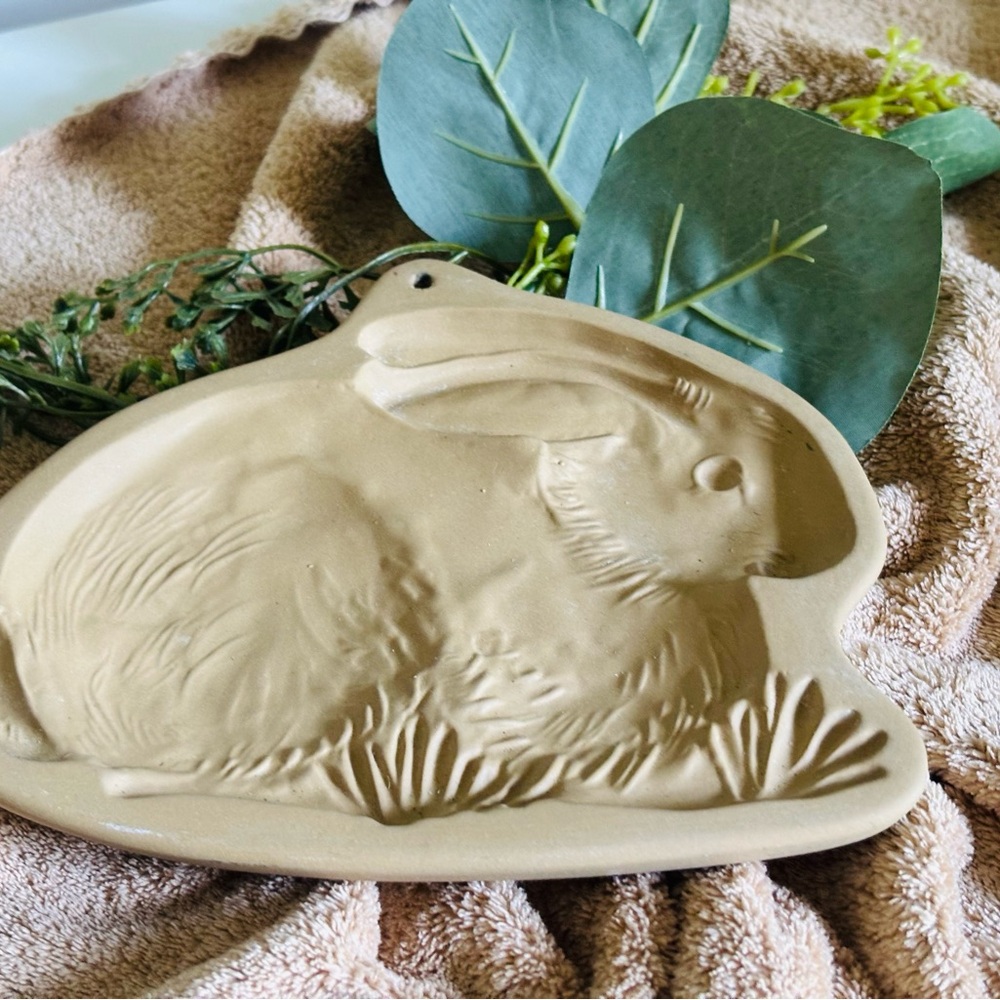 Vintage 1986 Brown Bag Bunny Cookie Mold